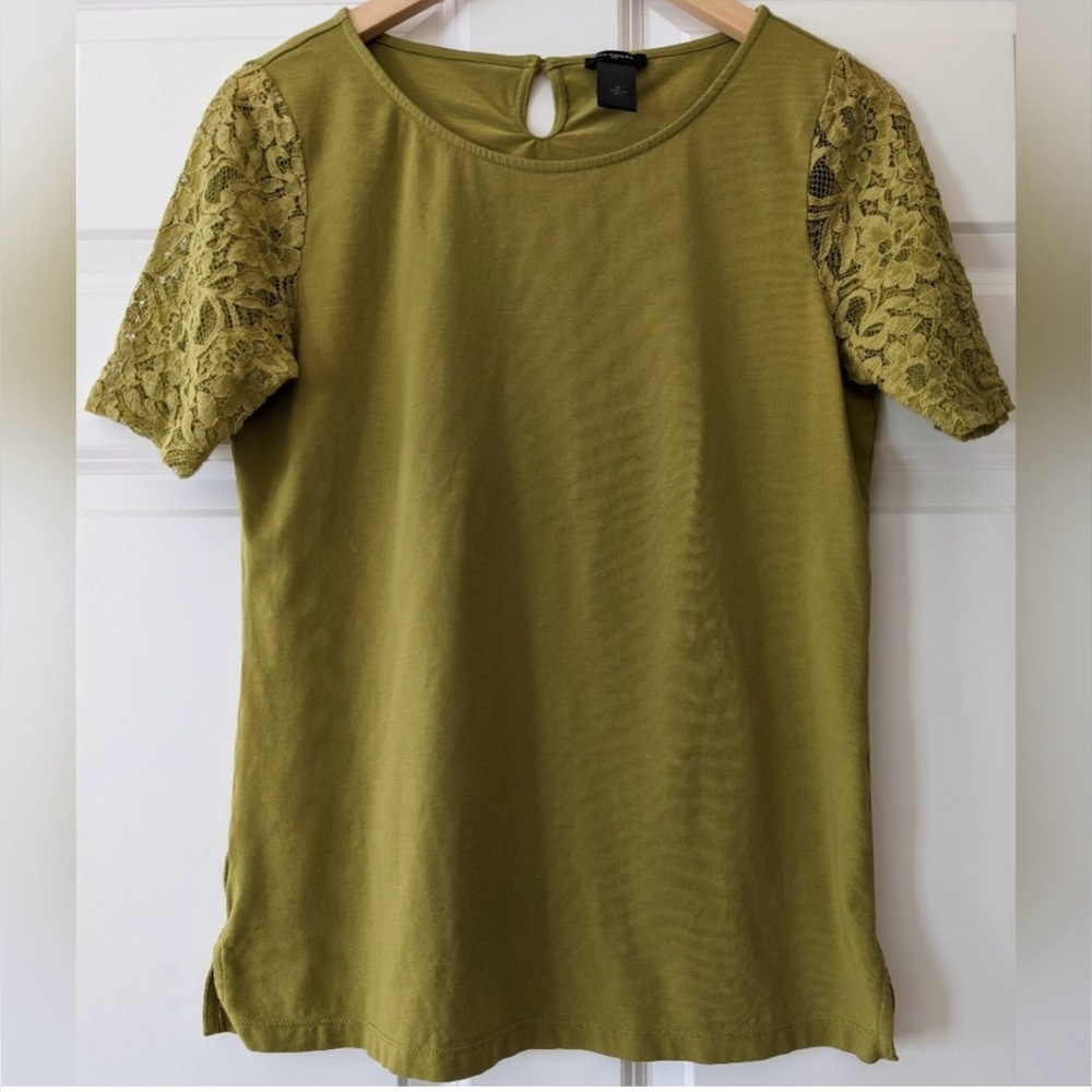 Ann Taylor factory green top lace sleeves size Medium
